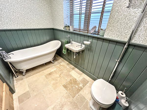 Photo 19- click for photo gallery